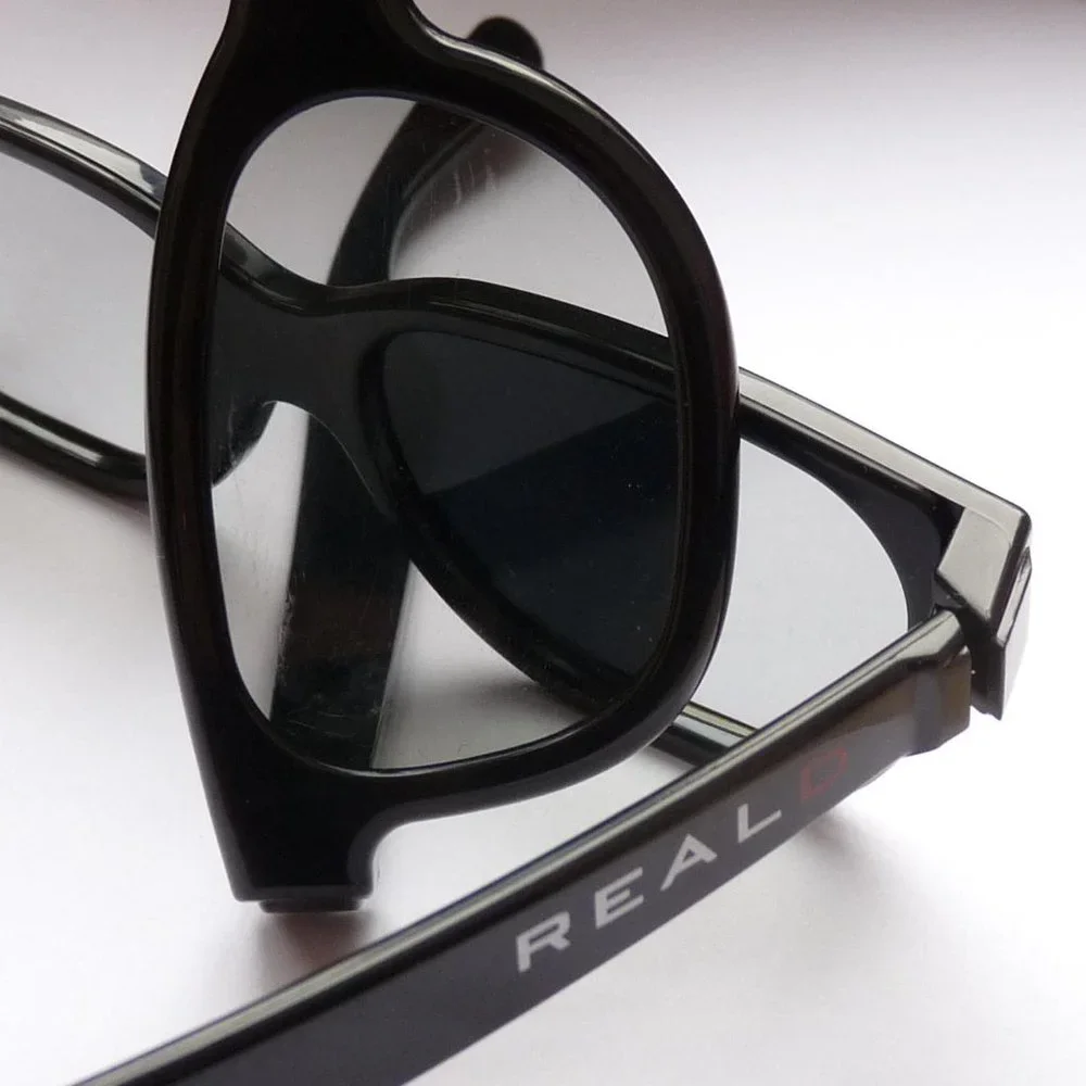 ⭐️ $10 - (BUNDLE OF 2) REALD 3D POLARIZED MOVIE THEATER GLASSES | REUSEABLE